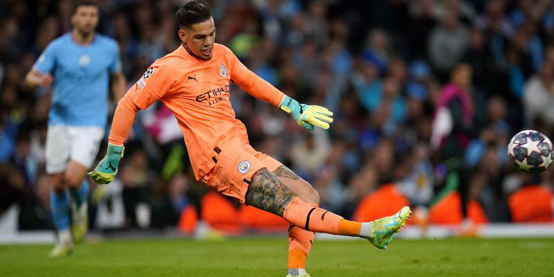 Ederson Moraes góp công lớn vào cú ăn 3 lịch sử của Manchester City